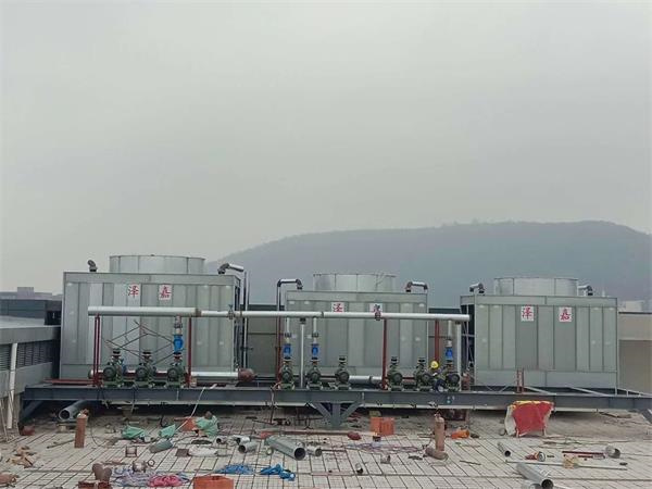 分享閉式冷卻塔在市場上備受追捧。(冷卻塔分幾大類)